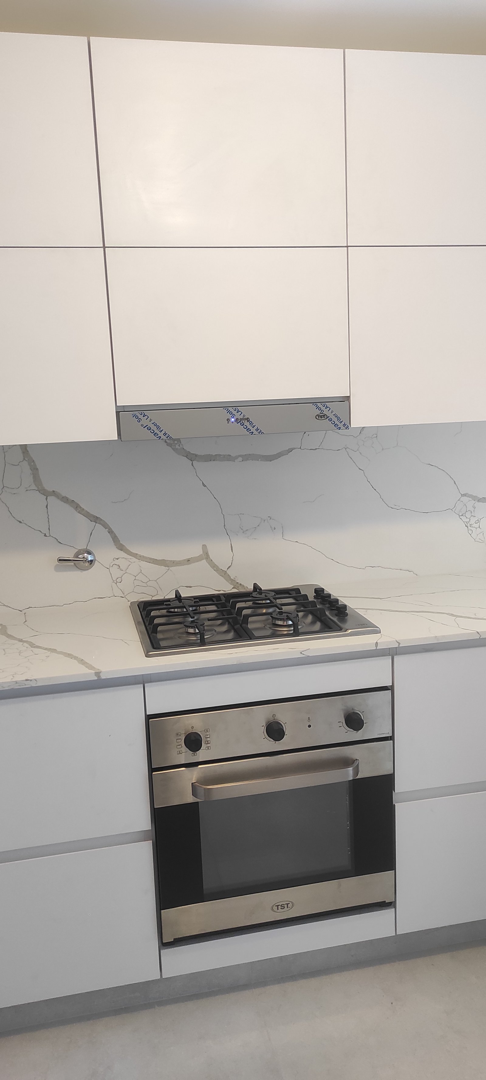 Cama con Respaldo — Materia Gris