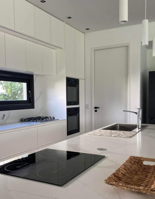 Cocina Minimalista — Materia Gris